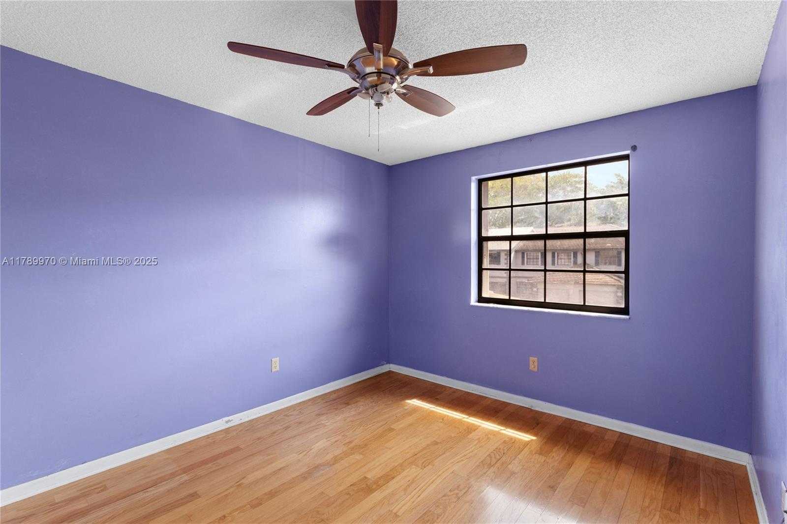 Small Image of 11048 SOUTH WEST 154TH CT, Miami Number 16