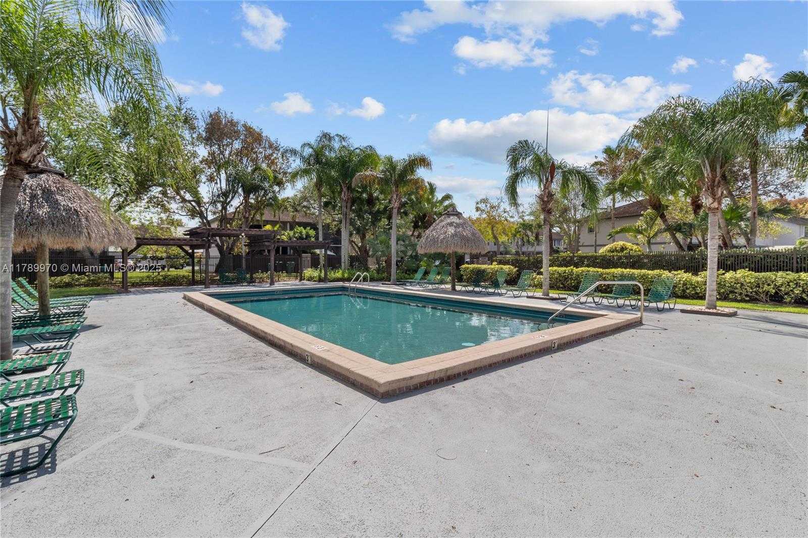 Small Image of 11048 SOUTH WEST 154TH CT, Miami Number 2