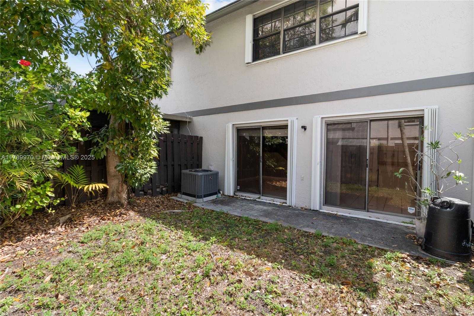 Small Image of 11048 SOUTH WEST 154TH CT, Miami Number 20