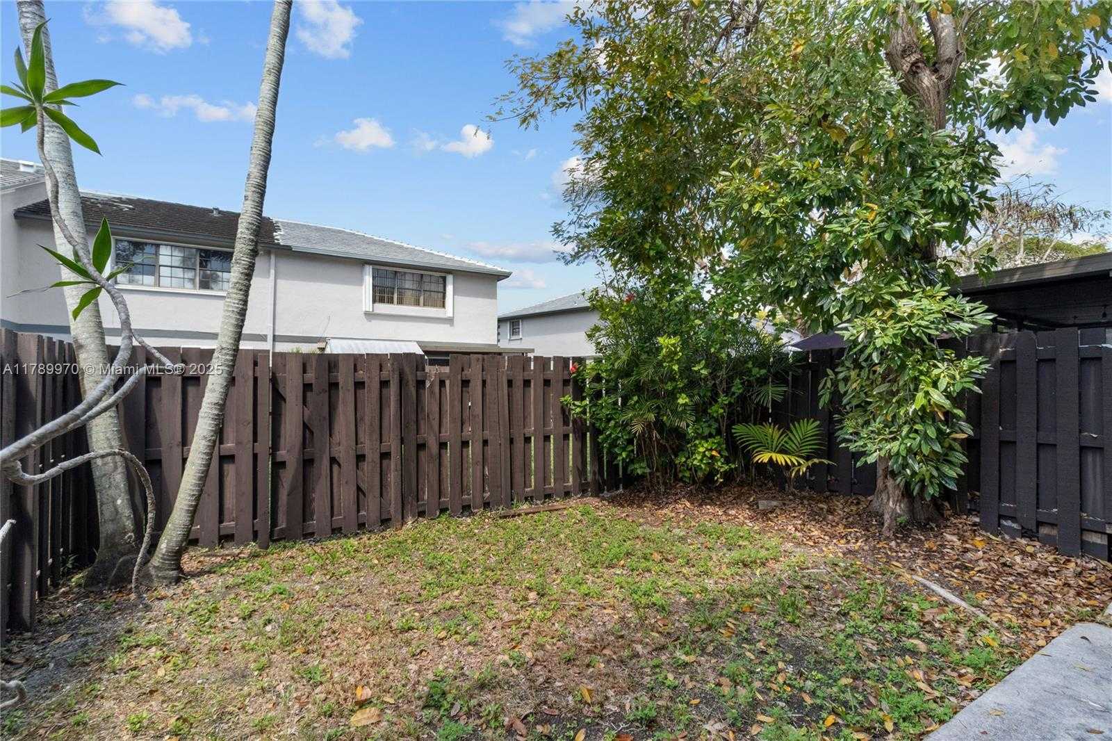 Small Image of 11048 SOUTH WEST 154TH CT, Miami Number 21