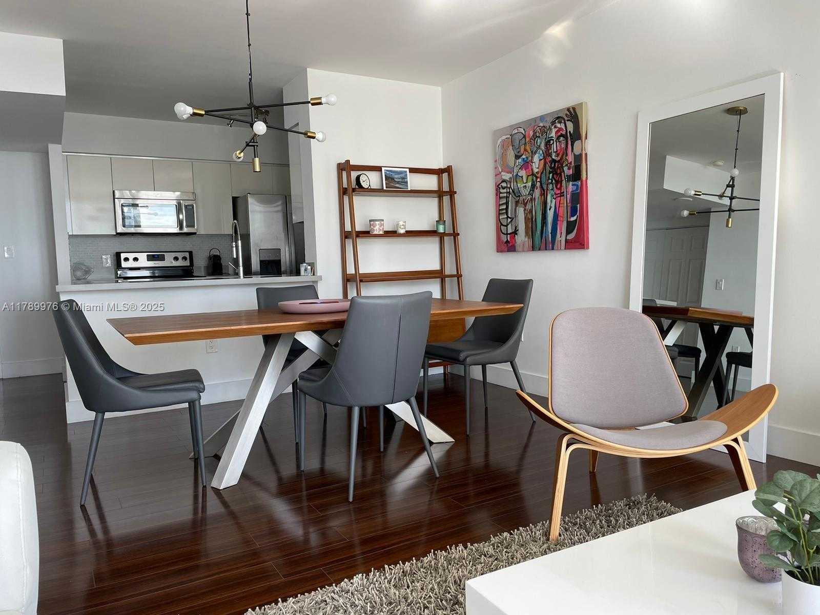 Small Image of 1155 BRICKELL BAY DR #1707, Miami Number 6