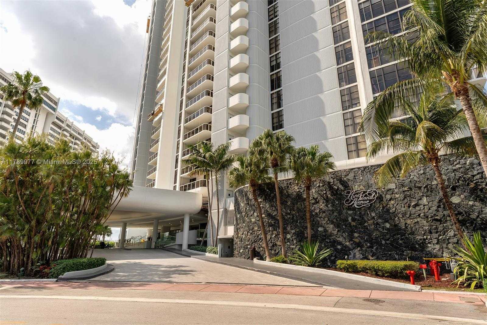Small Image of 9 ISLAND AVE #2101, Miami Beach Number 26