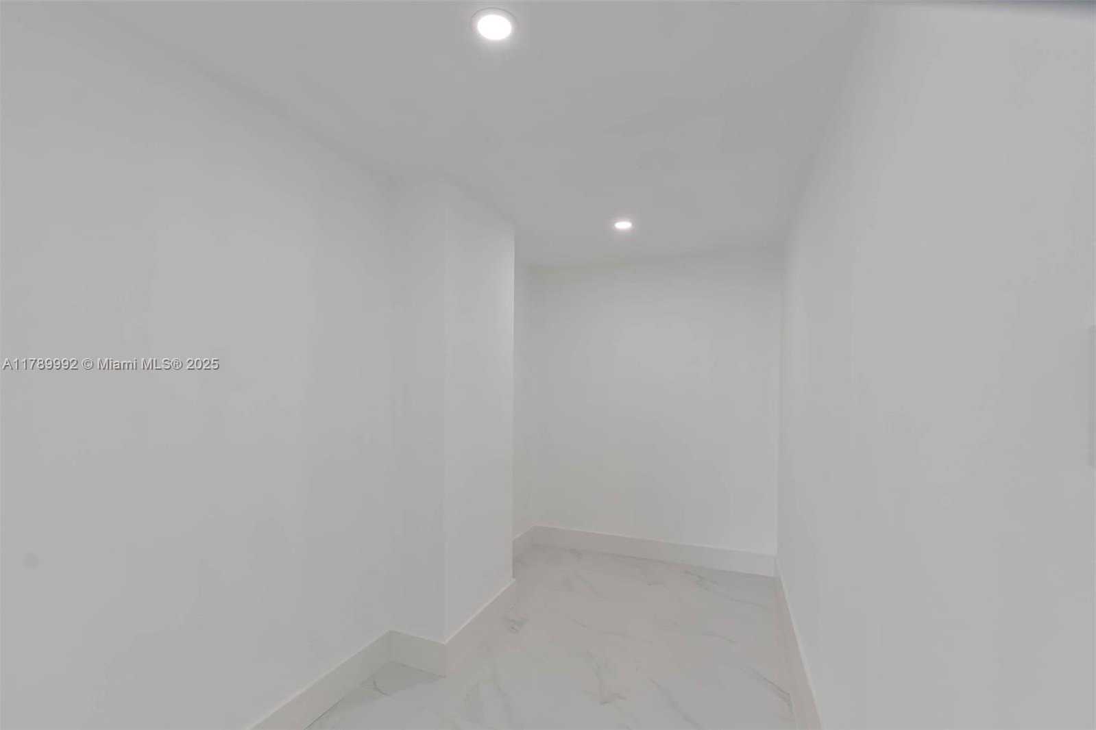 Small Image of 20335 WEST COUNTRY CLUB DR #1902, Aventura Number 12