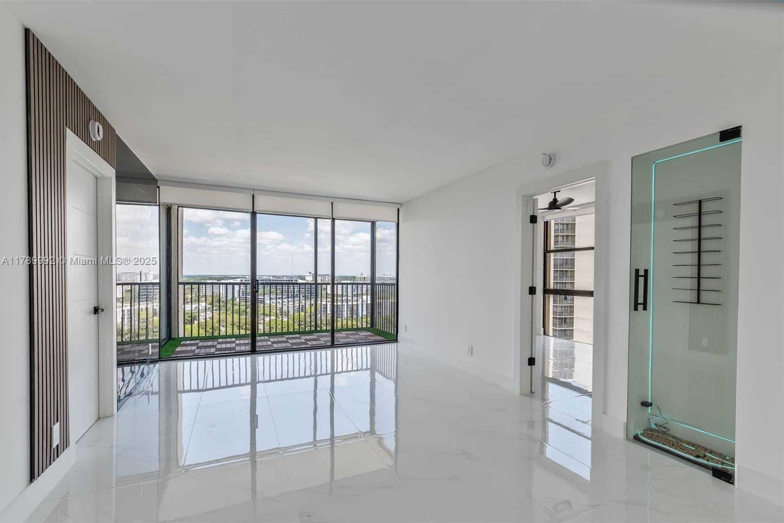Small Image of 20335 WEST COUNTRY CLUB DR #1902, Aventura Number 2