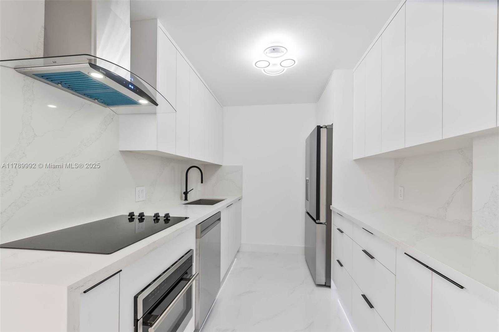 Small Image of 20335 WEST COUNTRY CLUB DR #1902, Aventura Number 4