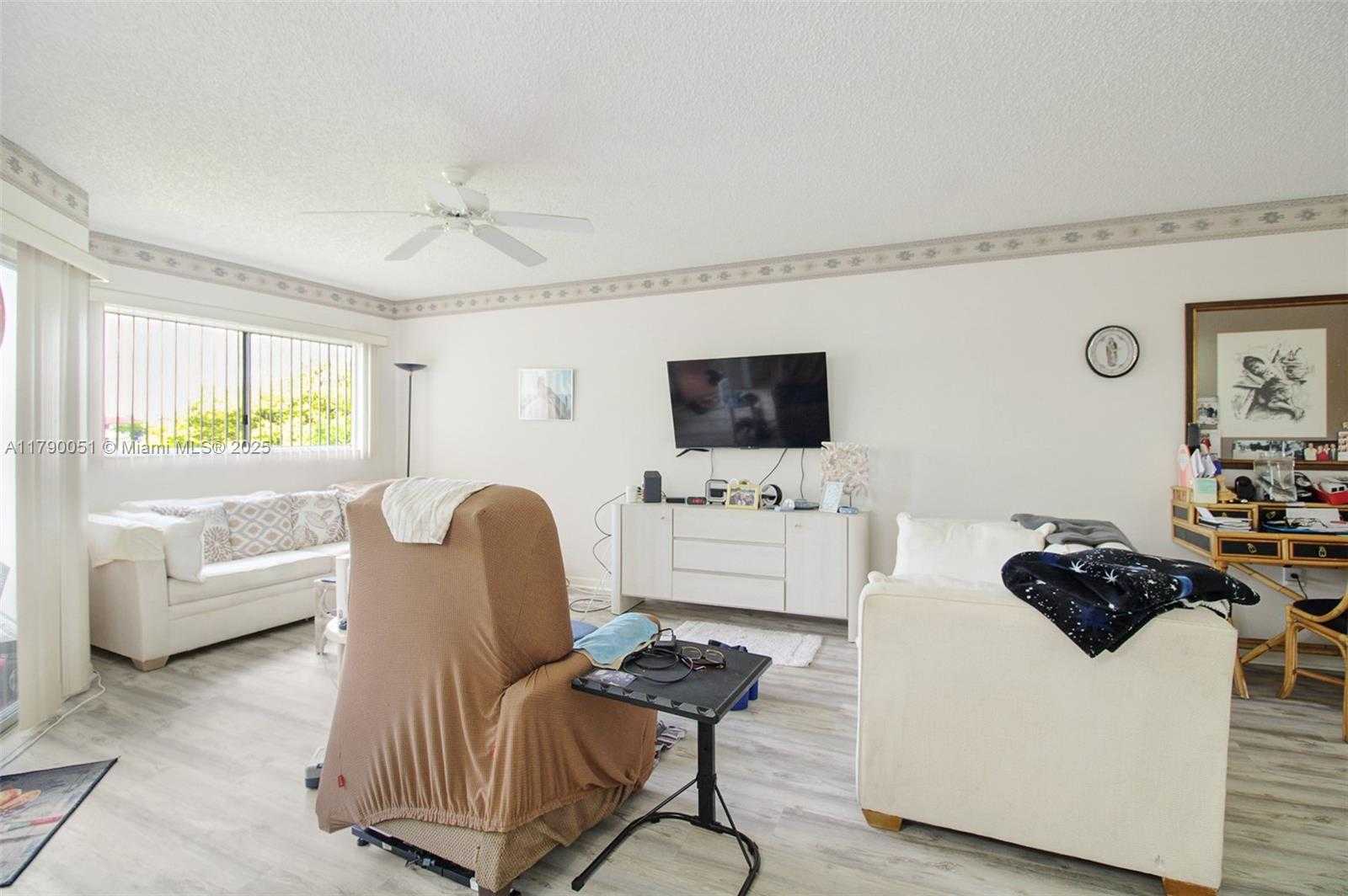 Small Image of 1400 SOUTH WEST 137 AVE #311F, Pembroke Pines Number 11