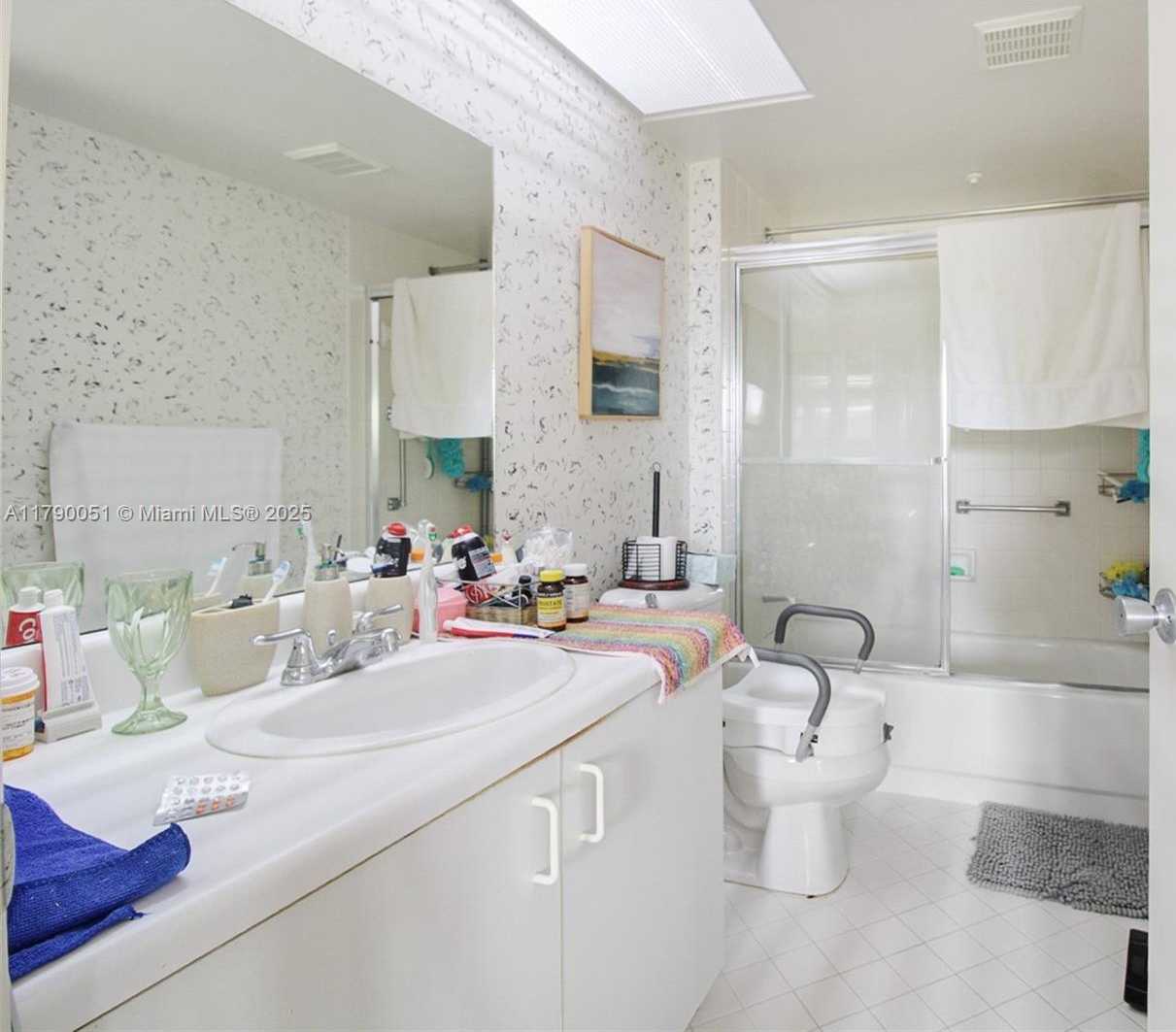 Small Image of 1400 SOUTH WEST 137 AVE #311F, Pembroke Pines Number 6