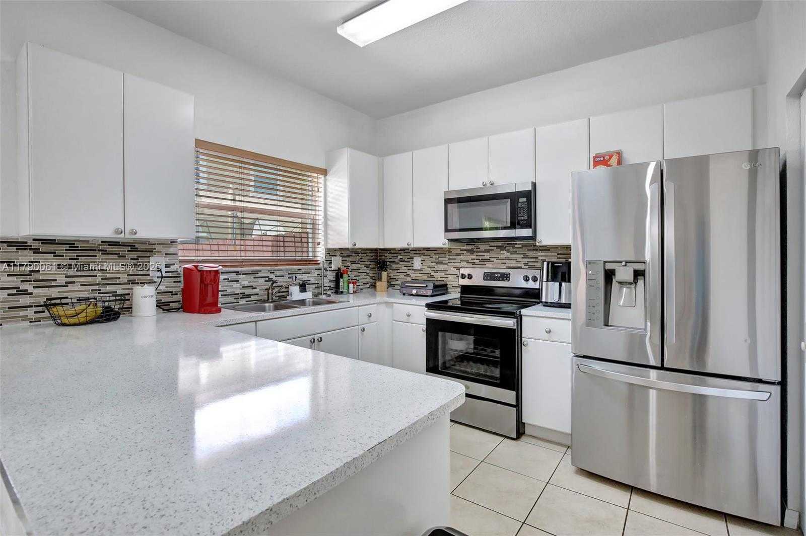 Small Image of 14098 SOUTH WEST 51ST CT, Miramar Number 17