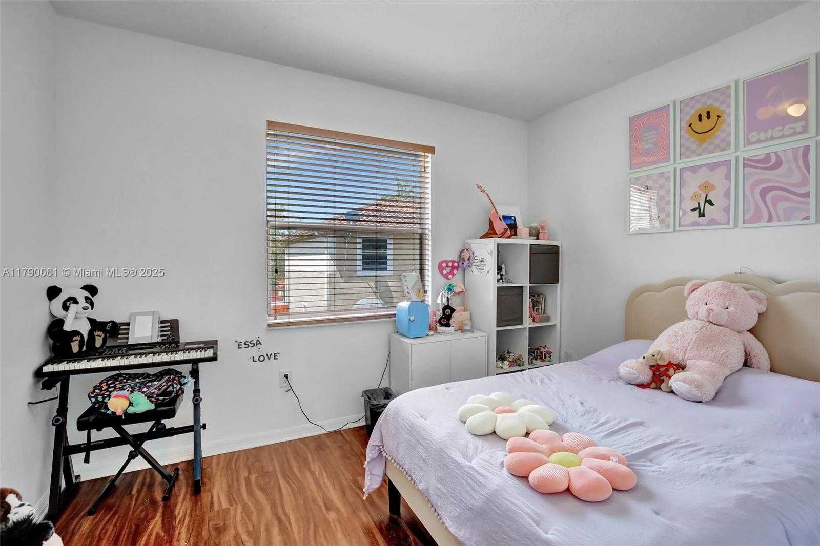 Small Image of 14098 SOUTH WEST 51ST CT, Miramar Number 21