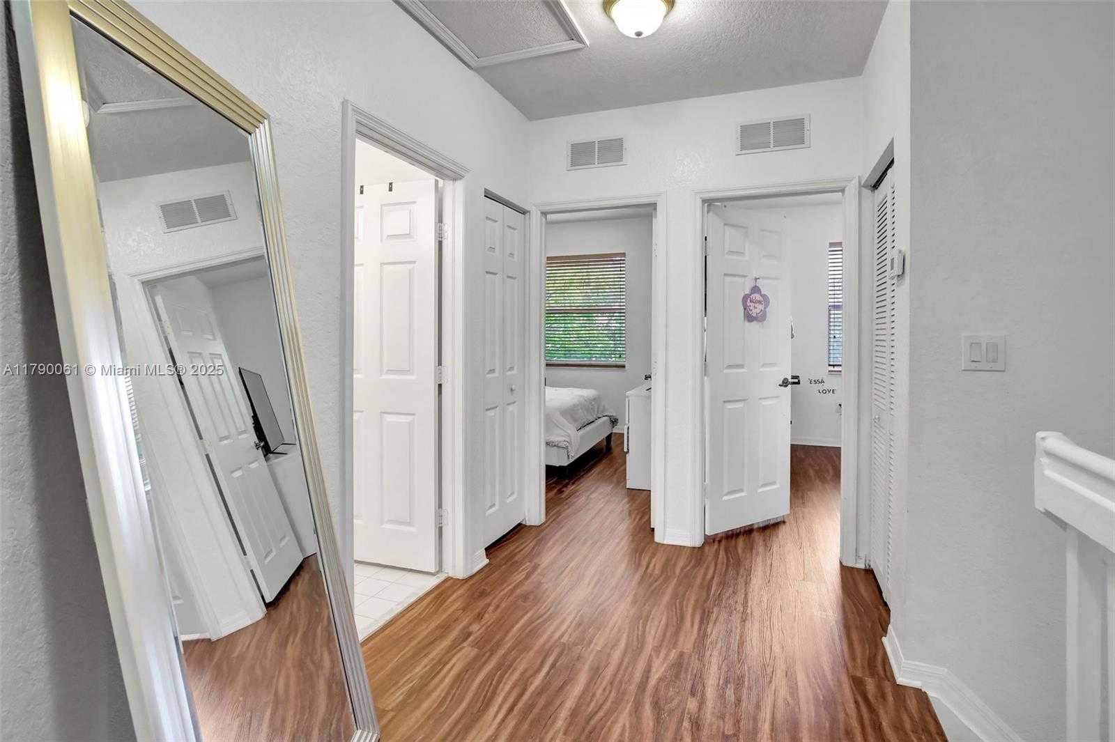 Small Image of 14098 SOUTH WEST 51ST CT, Miramar Number 29