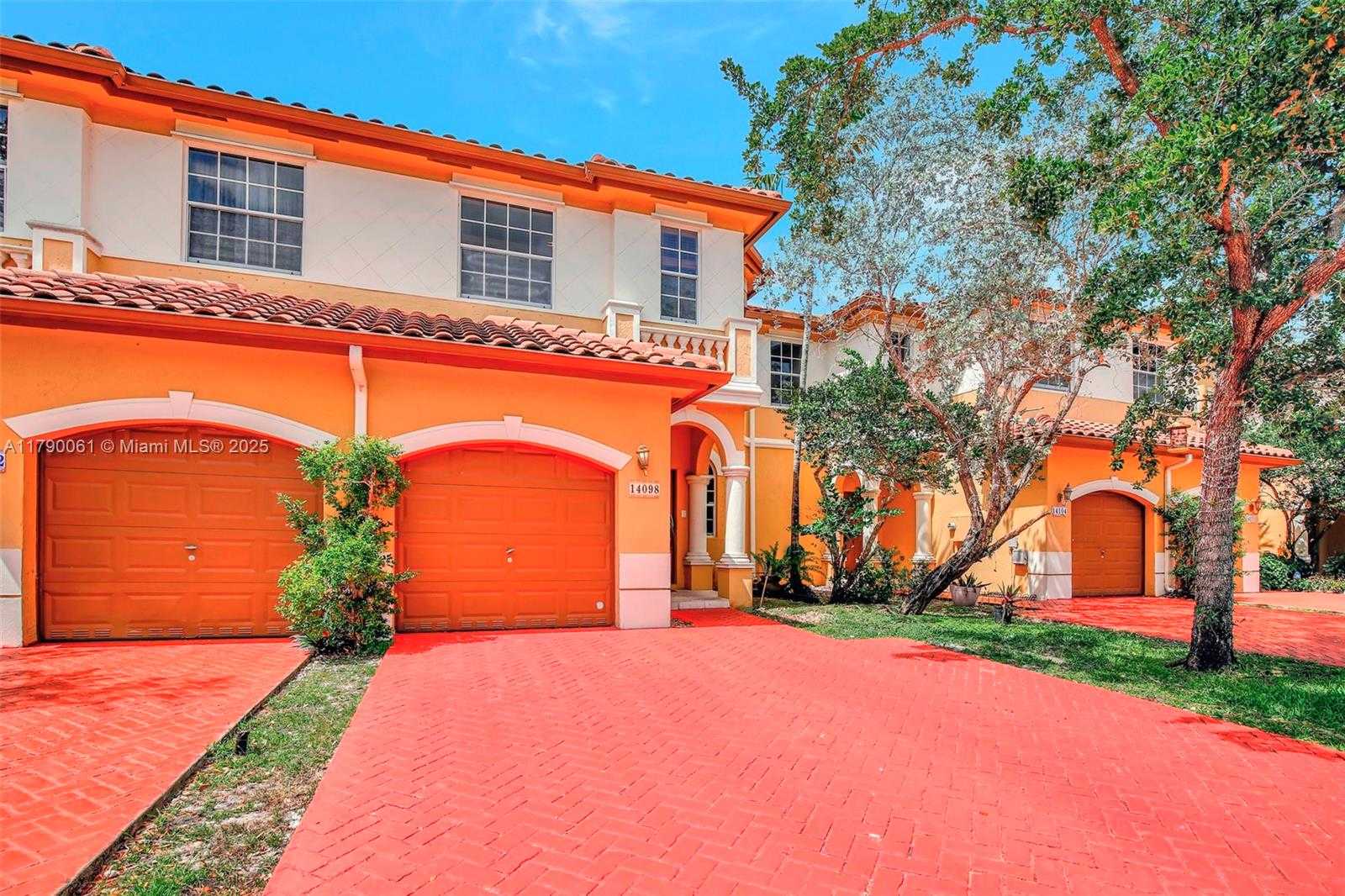 Small Image of 14098 SOUTH WEST 51ST CT, Miramar Number 3