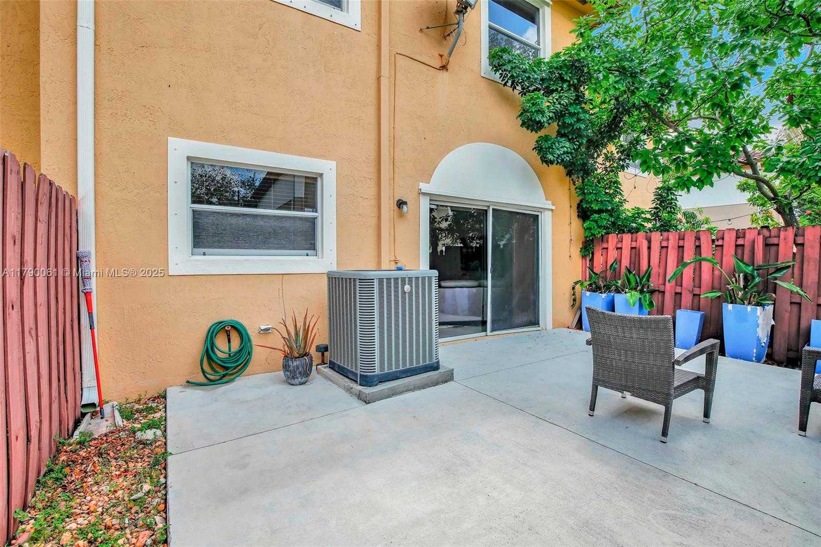 Small Image of 14098 SOUTH WEST 51ST CT, Miramar Number 40