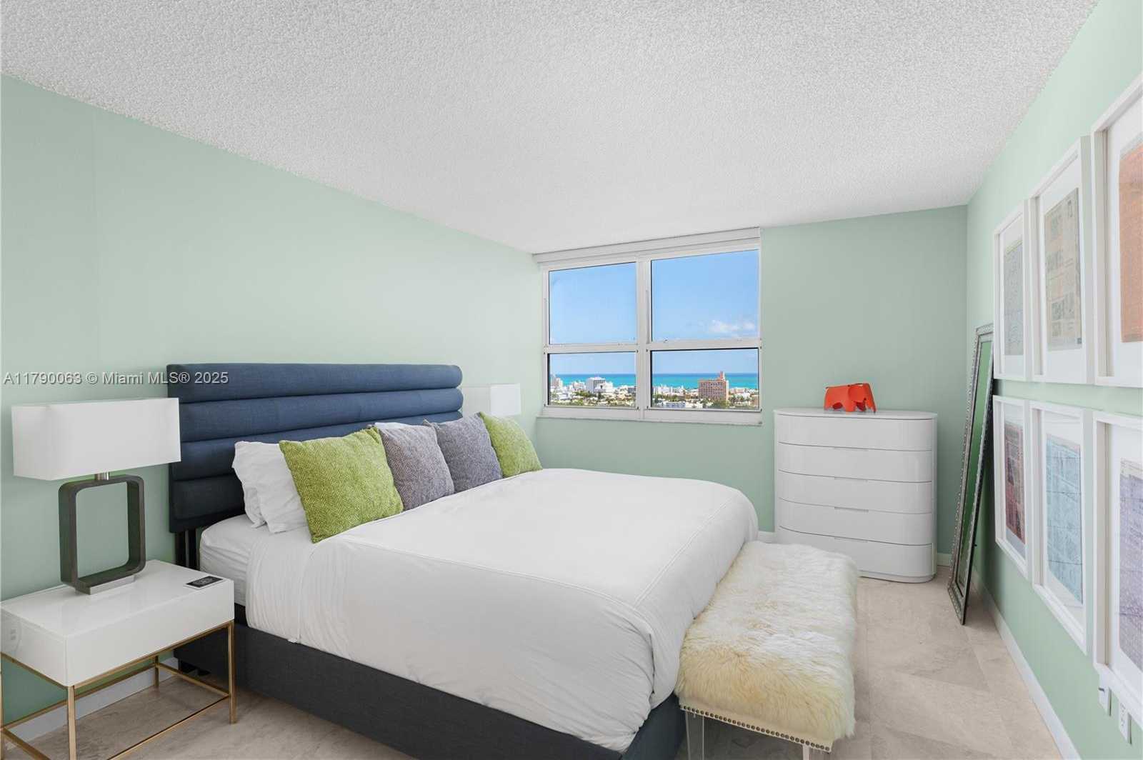 Small Image of 650 WEST AVE #2102, Miami Beach Number 16