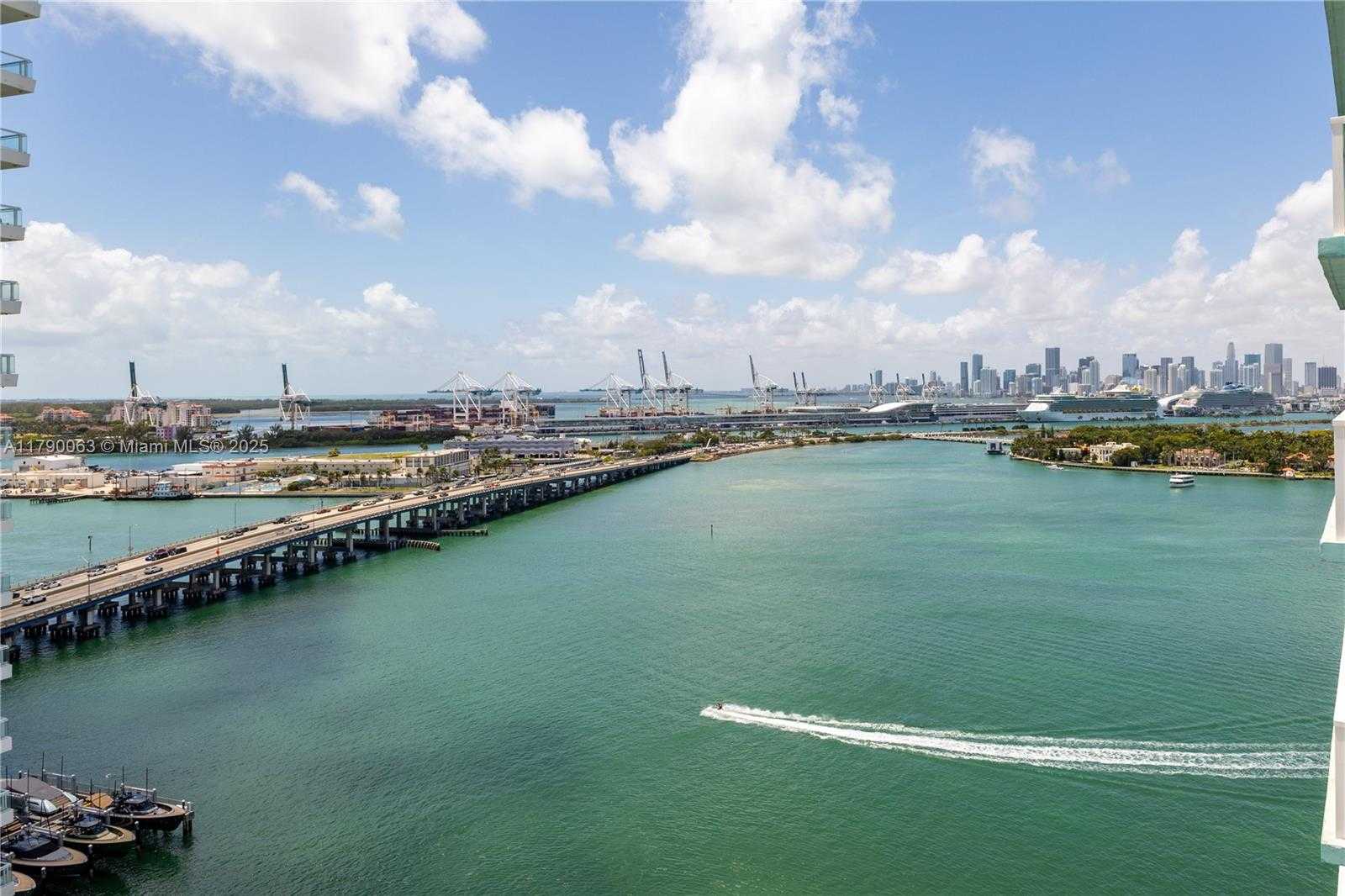 Small Image of 650 WEST AVE #2102, Miami Beach Number 30