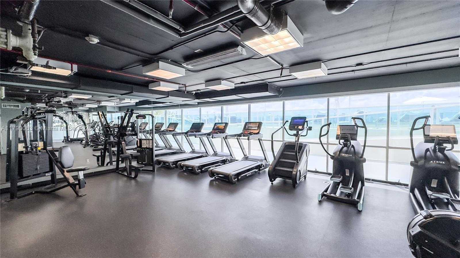 Small Image of 650 WEST AVE #2102, Miami Beach Number 37