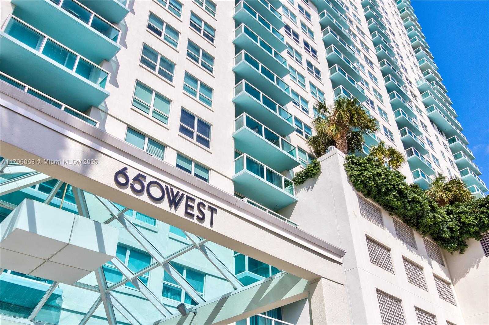 Small Image of 650 WEST AVE #2102, Miami Beach Number 47