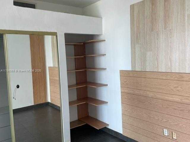 Small Image of 253 NORTH EAST 2ND ST #3807, Miami Number 14