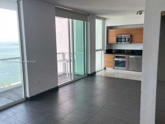 Small Image of 253 NORTH EAST 2ND ST #3807, Miami Number 7