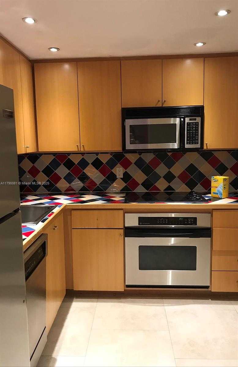 Small Image of 800 WEST AVE #523, Miami Beach Number 10