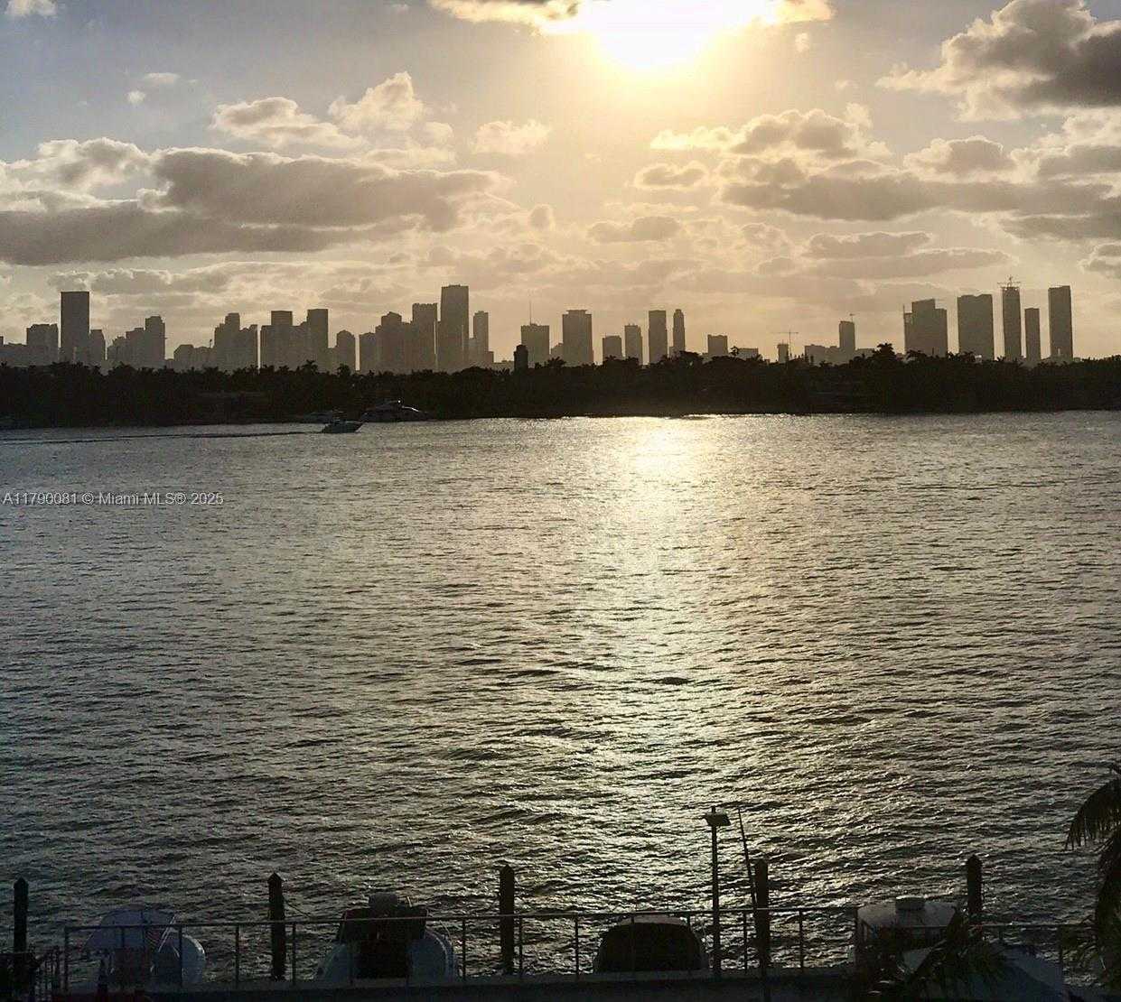 Small Image of 800 WEST AVE #523, Miami Beach Number 4