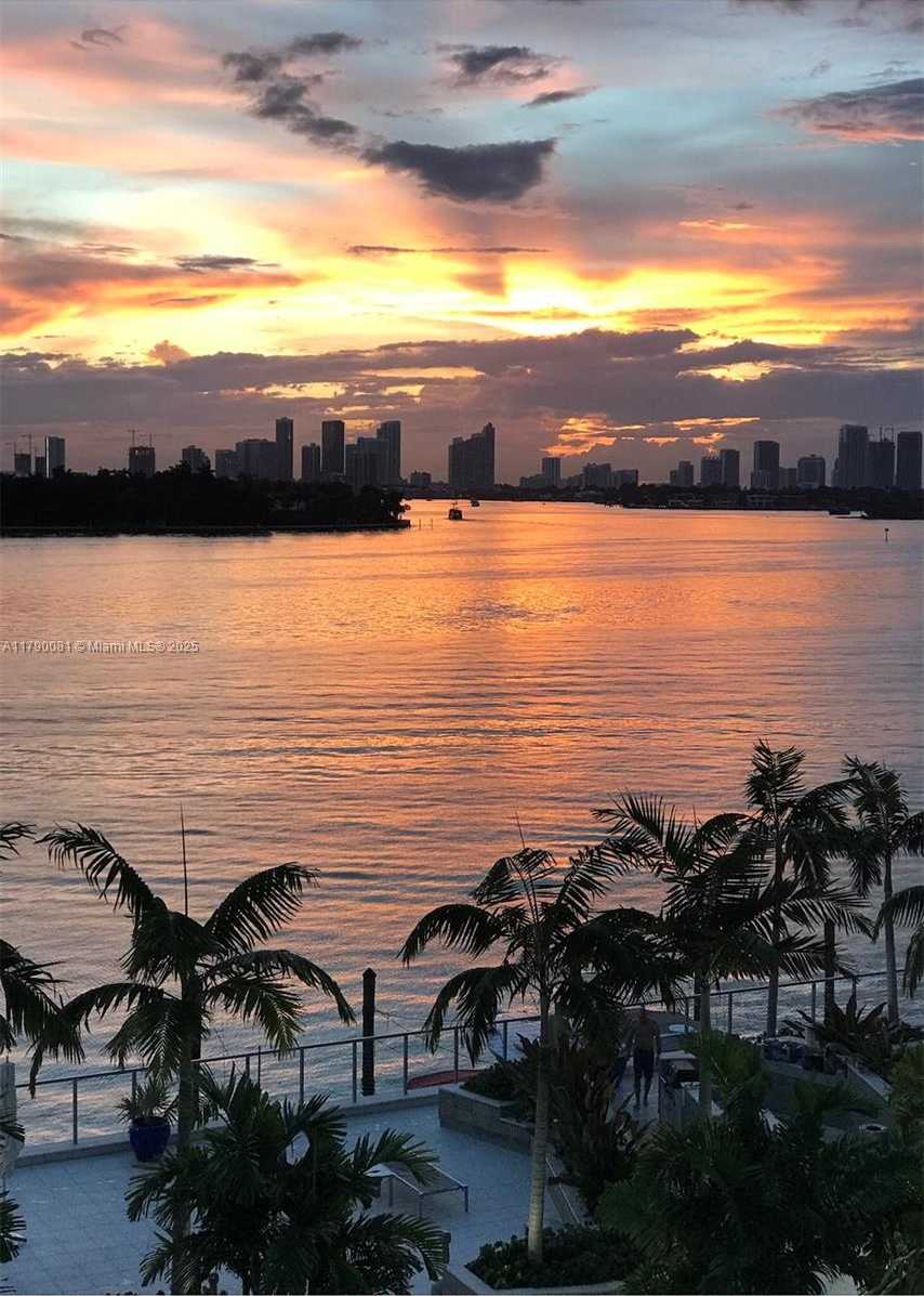 Small Image of 800 WEST AVE #523, Miami Beach Number 8