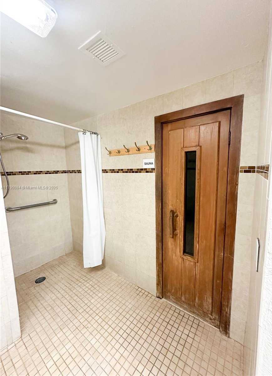 Small Image of 1950 SOUTH OCEAN DR #3K, Hallandale Beach Number 21
