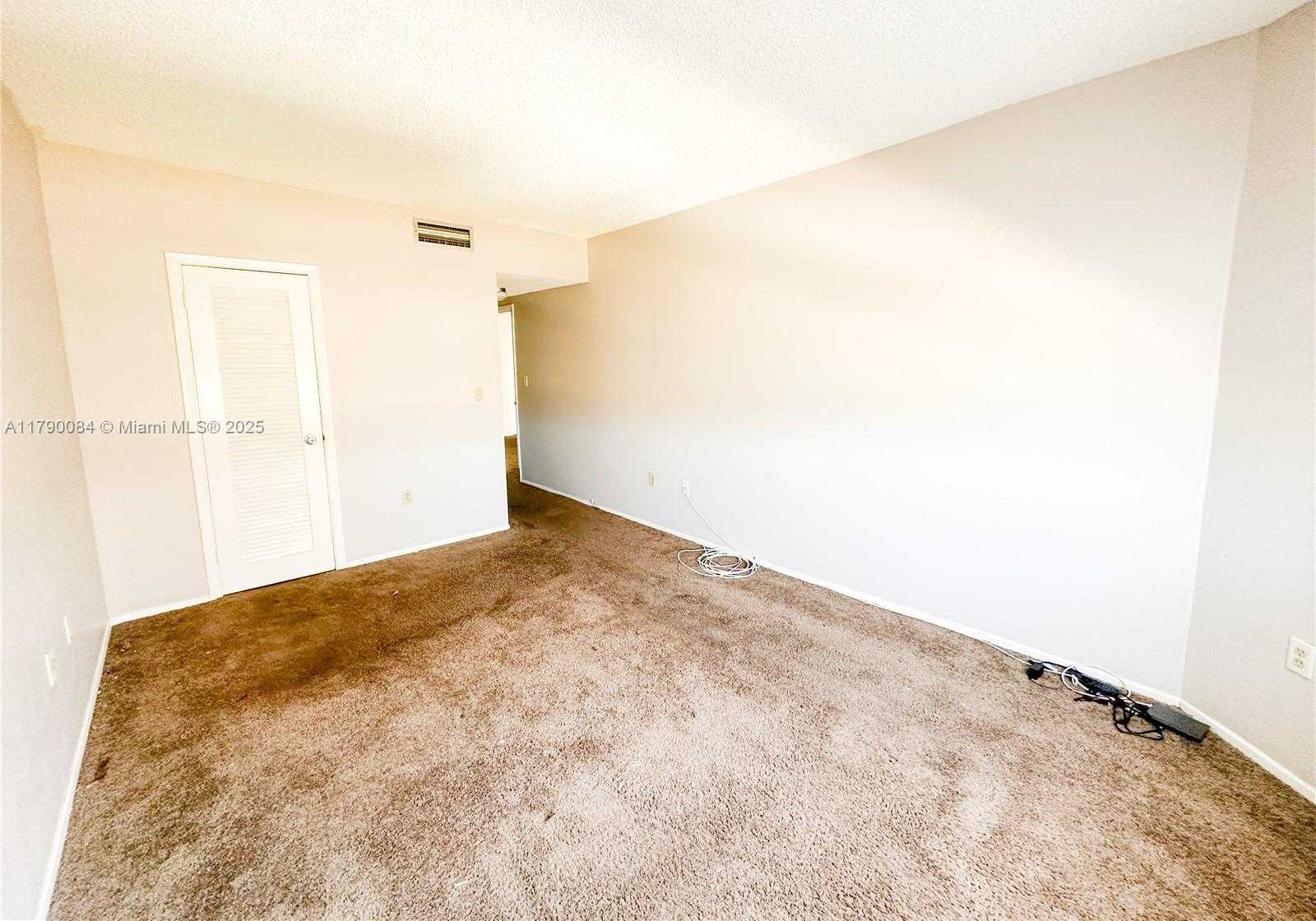 Small Image of 1950 SOUTH OCEAN DR #3K, Hallandale Beach Number 8