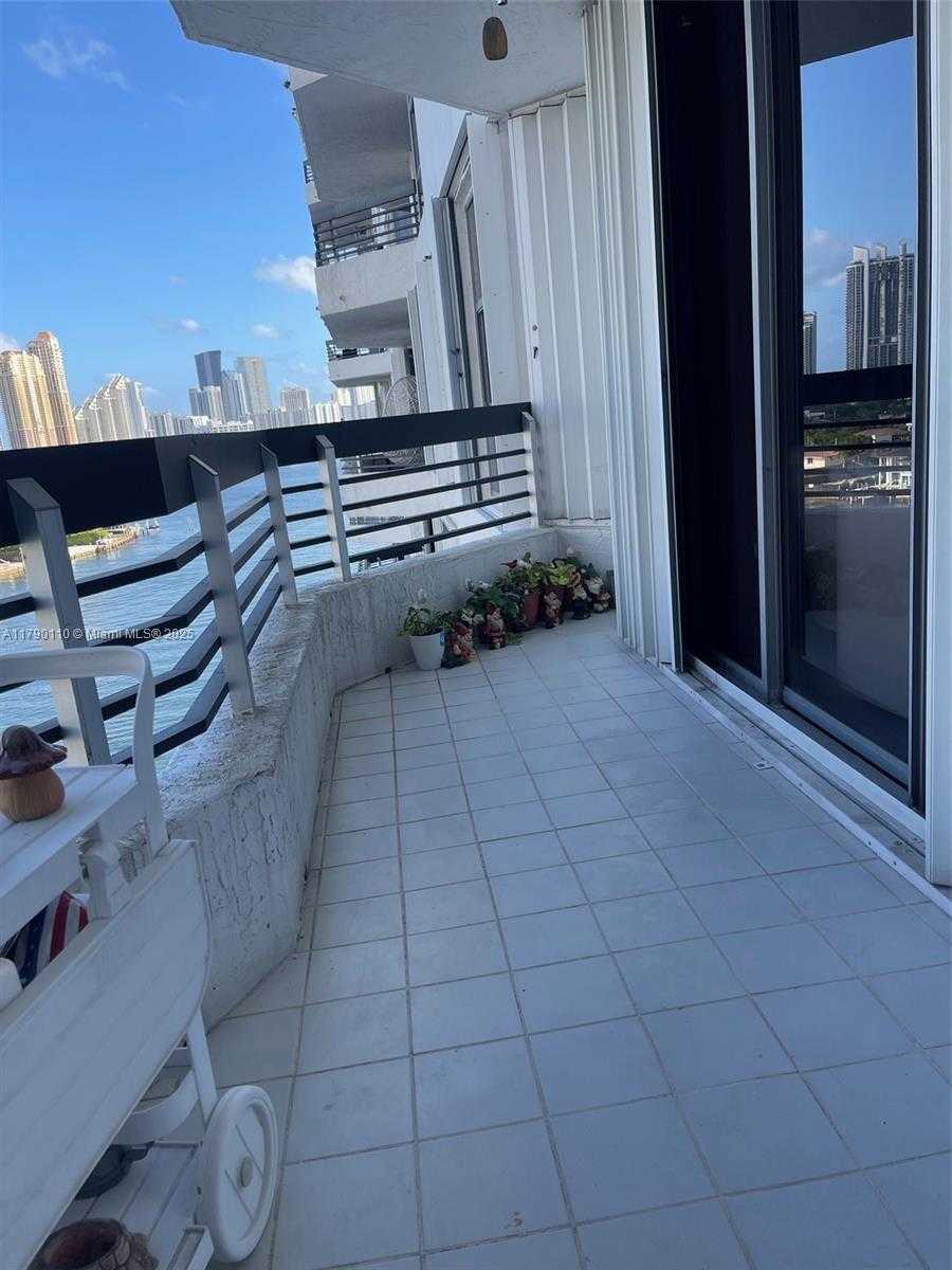 Small Image of 19101 NORTH EAST 36TH CT #1110, Aventura Number 15
