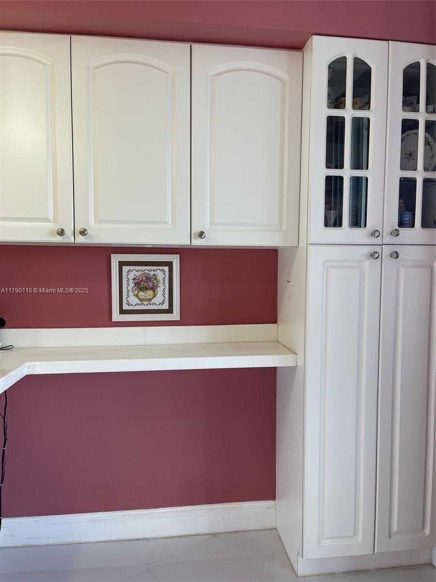Small Image of 19101 NORTH EAST 36TH CT #1110, Aventura Number 22