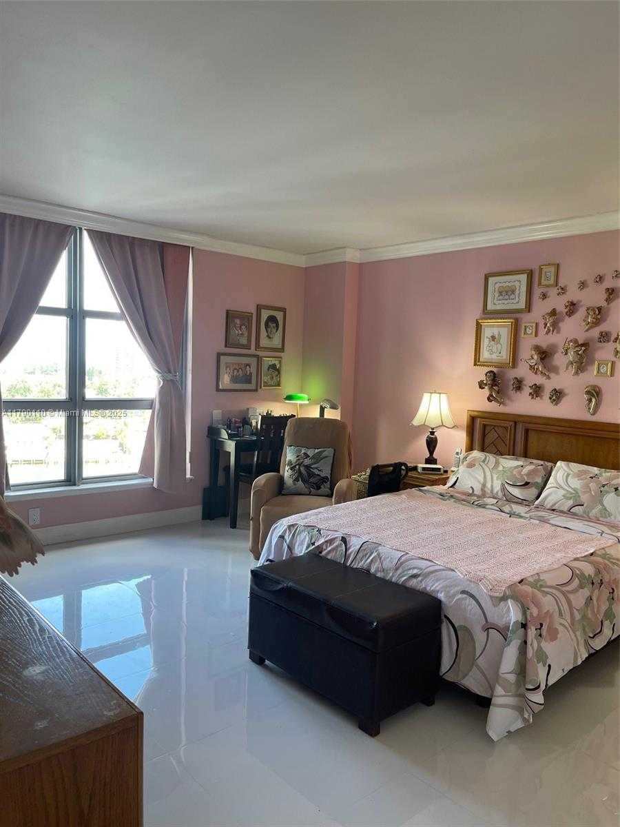 Small Image of 19101 NORTH EAST 36TH CT #1110, Aventura Number 28