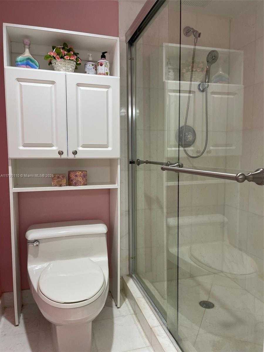 Small Image of 19101 NORTH EAST 36TH CT #1110, Aventura Number 34