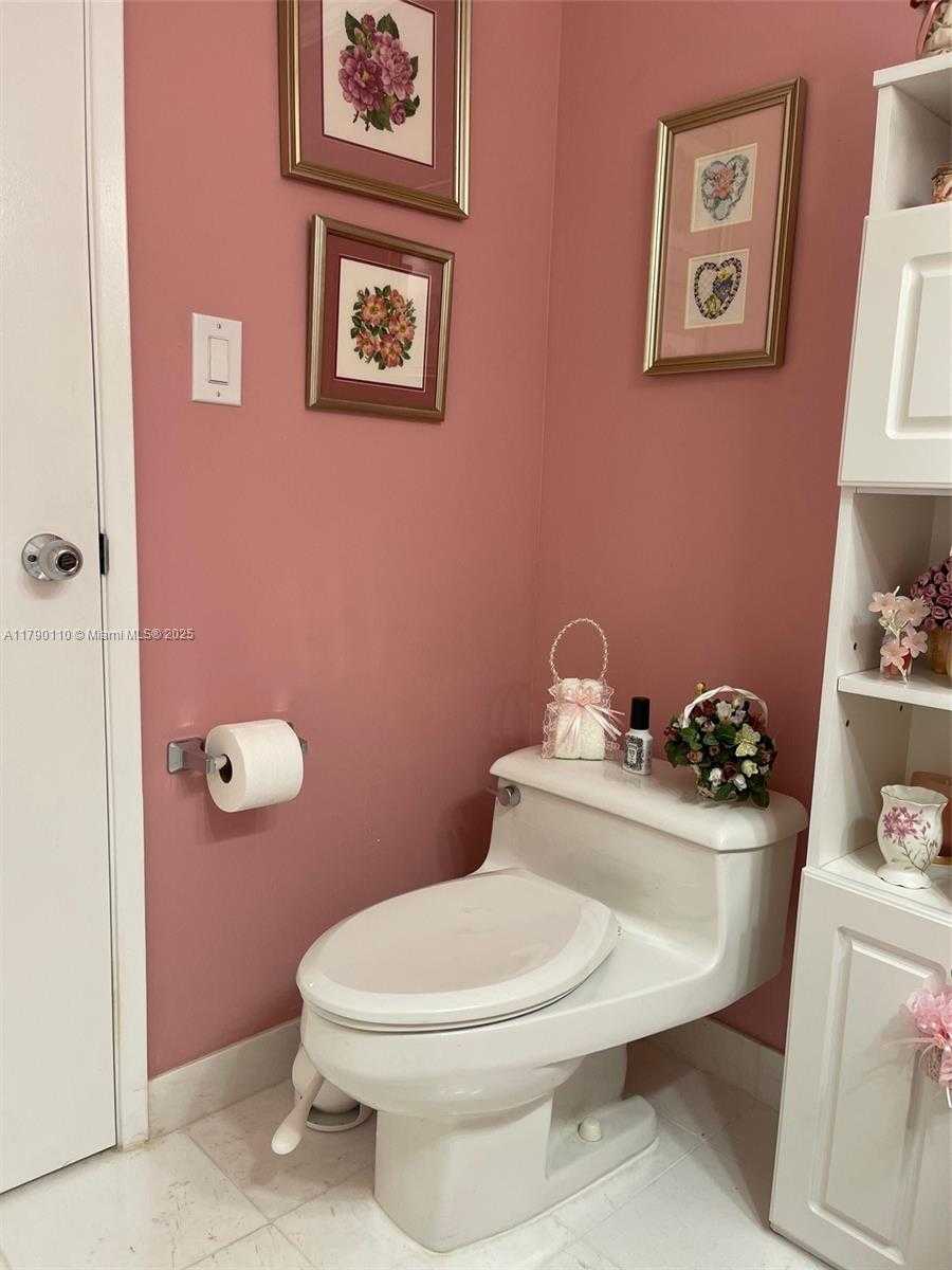 Small Image of 19101 NORTH EAST 36TH CT #1110, Aventura Number 53