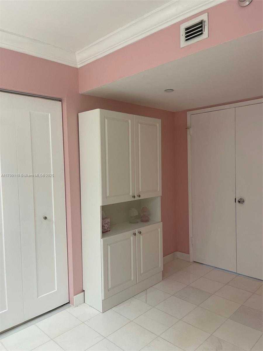 Small Image of 19101 NORTH EAST 36TH CT #1110, Aventura Number 66
