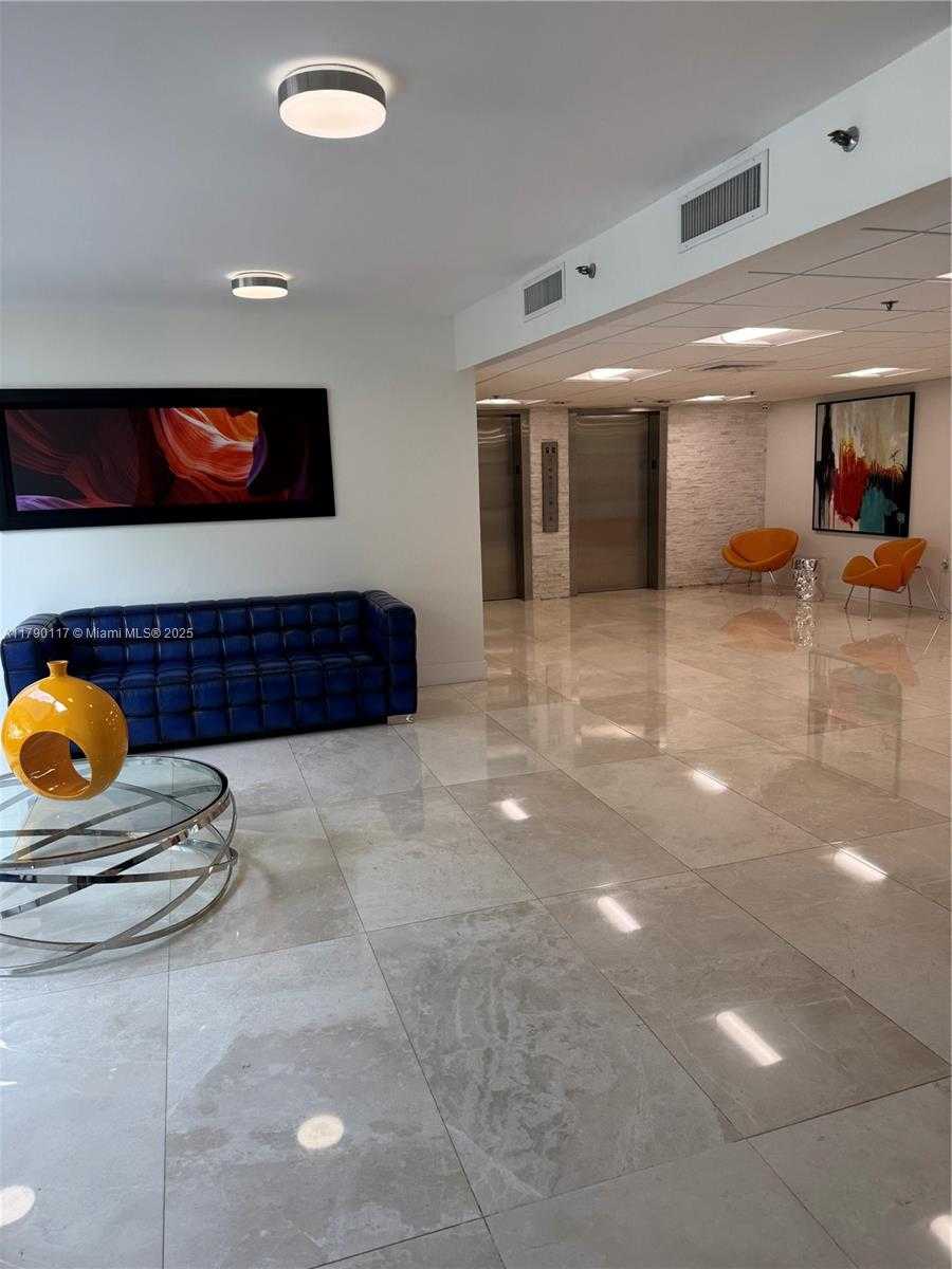 Small Image of 919 #504, Hollywood Number 3