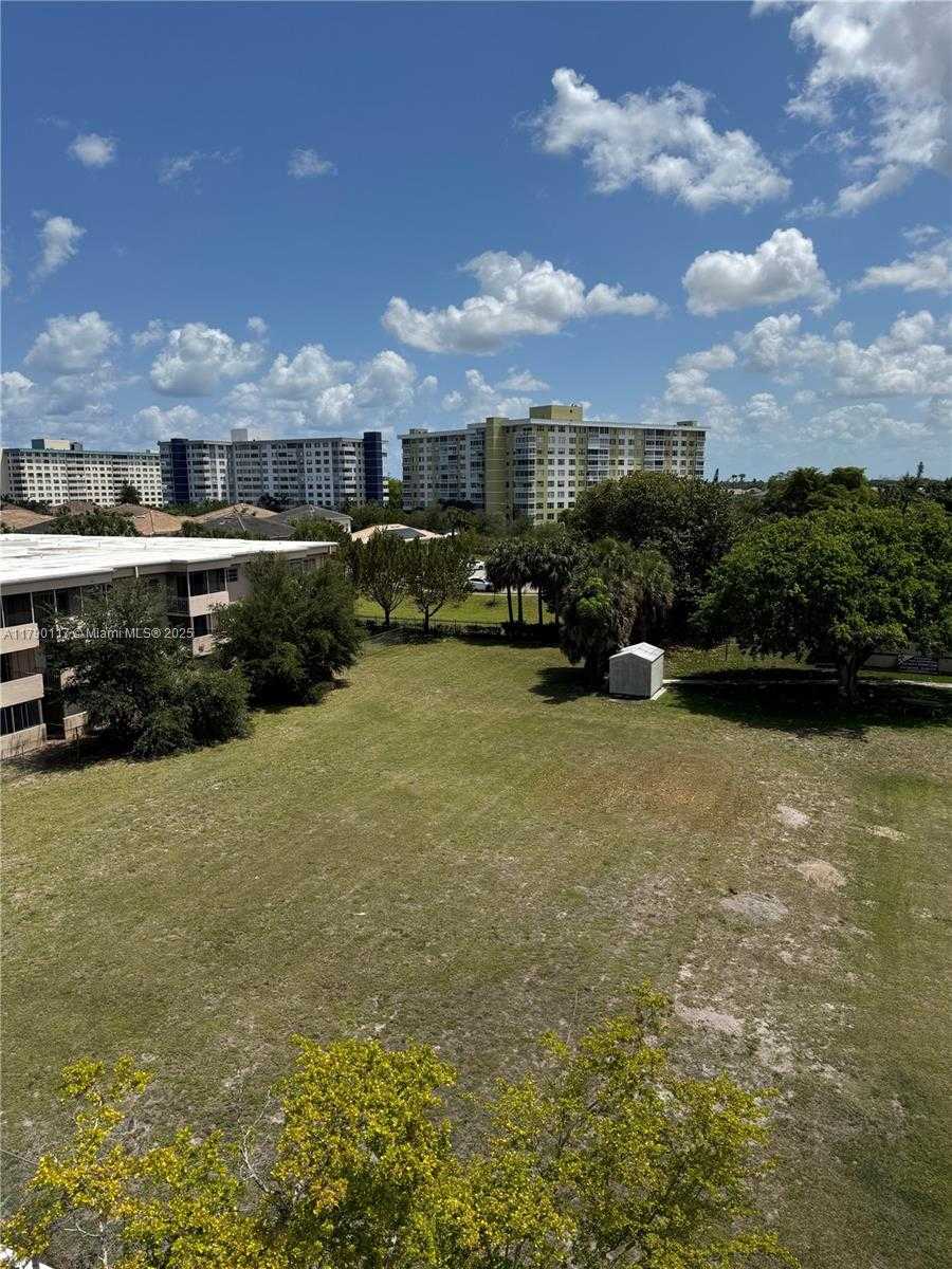 Small Image of 919 #504, Hollywood Number 36