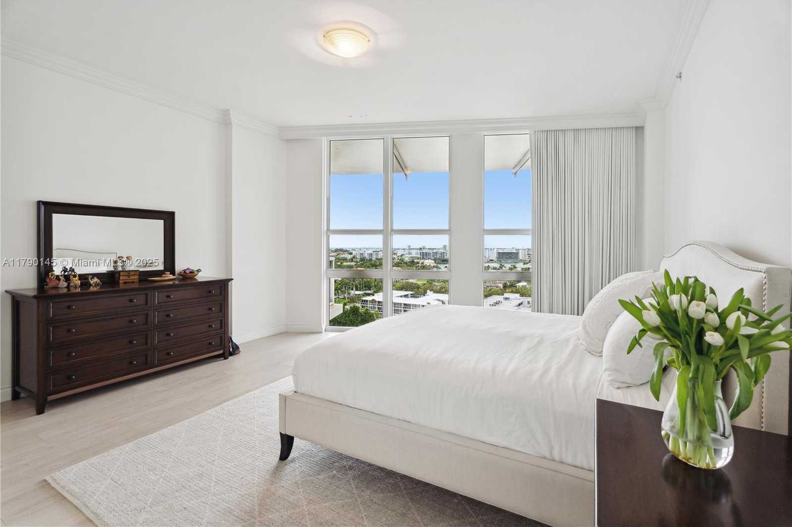 Small Image of 10225 COLLINS AVE #904, Bal Harbour Number 6
