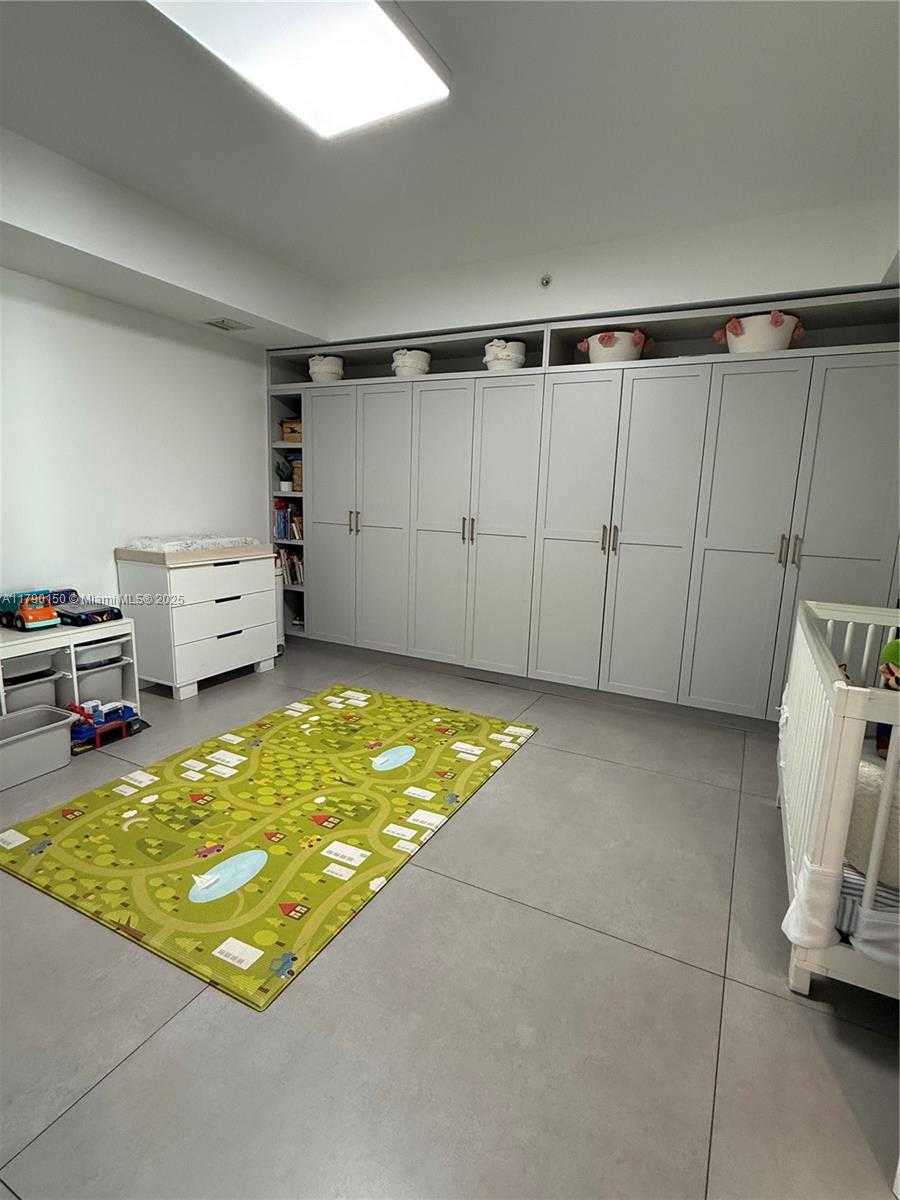Small Image of 3301 NORTH EAST 183RD ST #307, Aventura Number 12