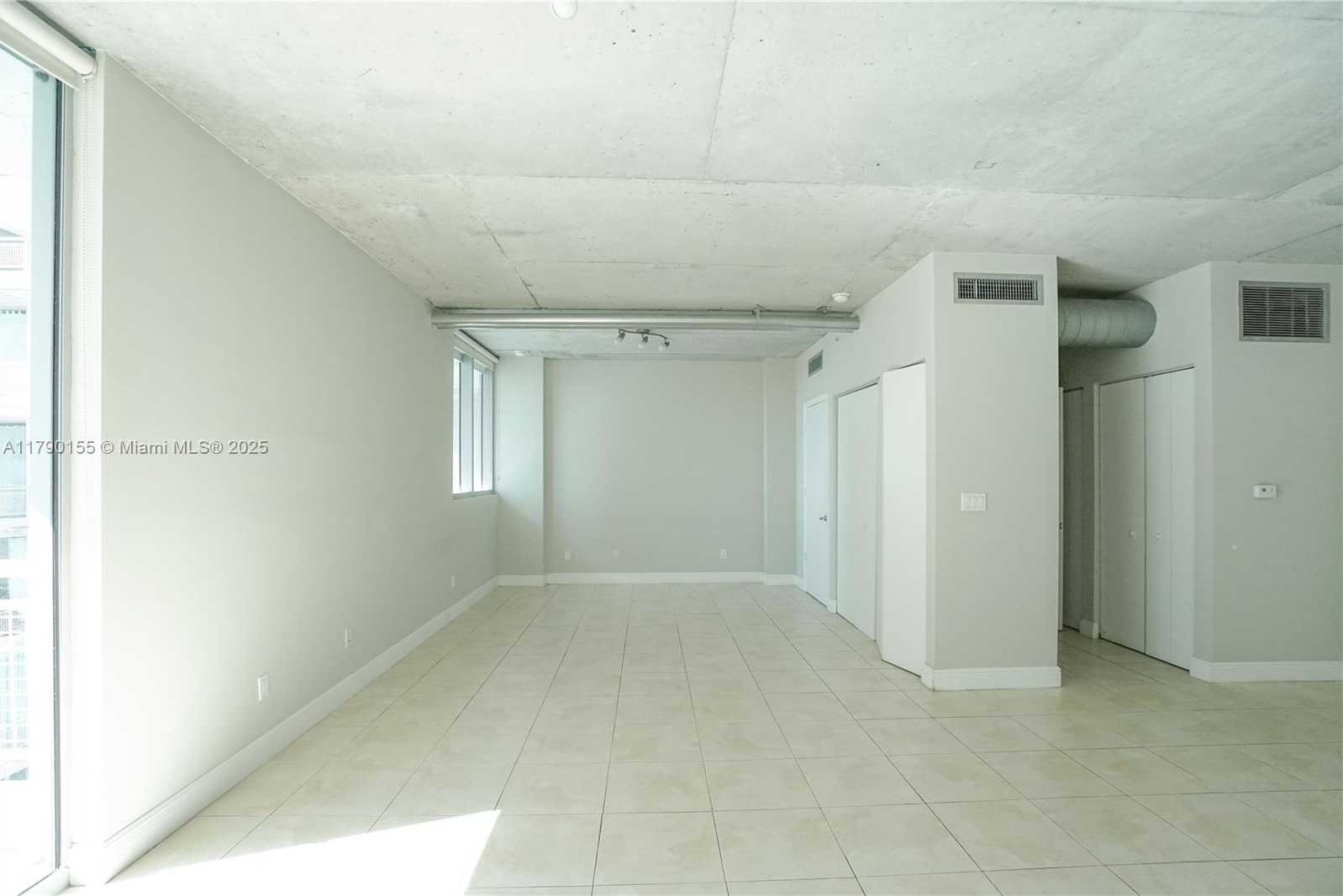 Small Image of 690 SOUTH WEST 1ST CT #2032, Miami Number 2