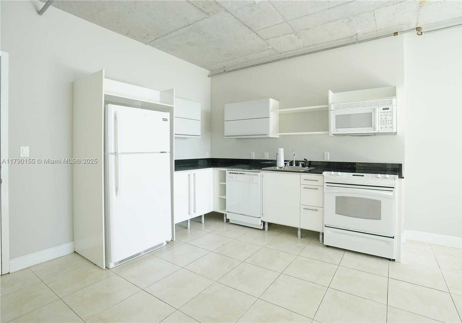 Small Image of 690 SOUTH WEST 1ST CT #2032, Miami Number 3