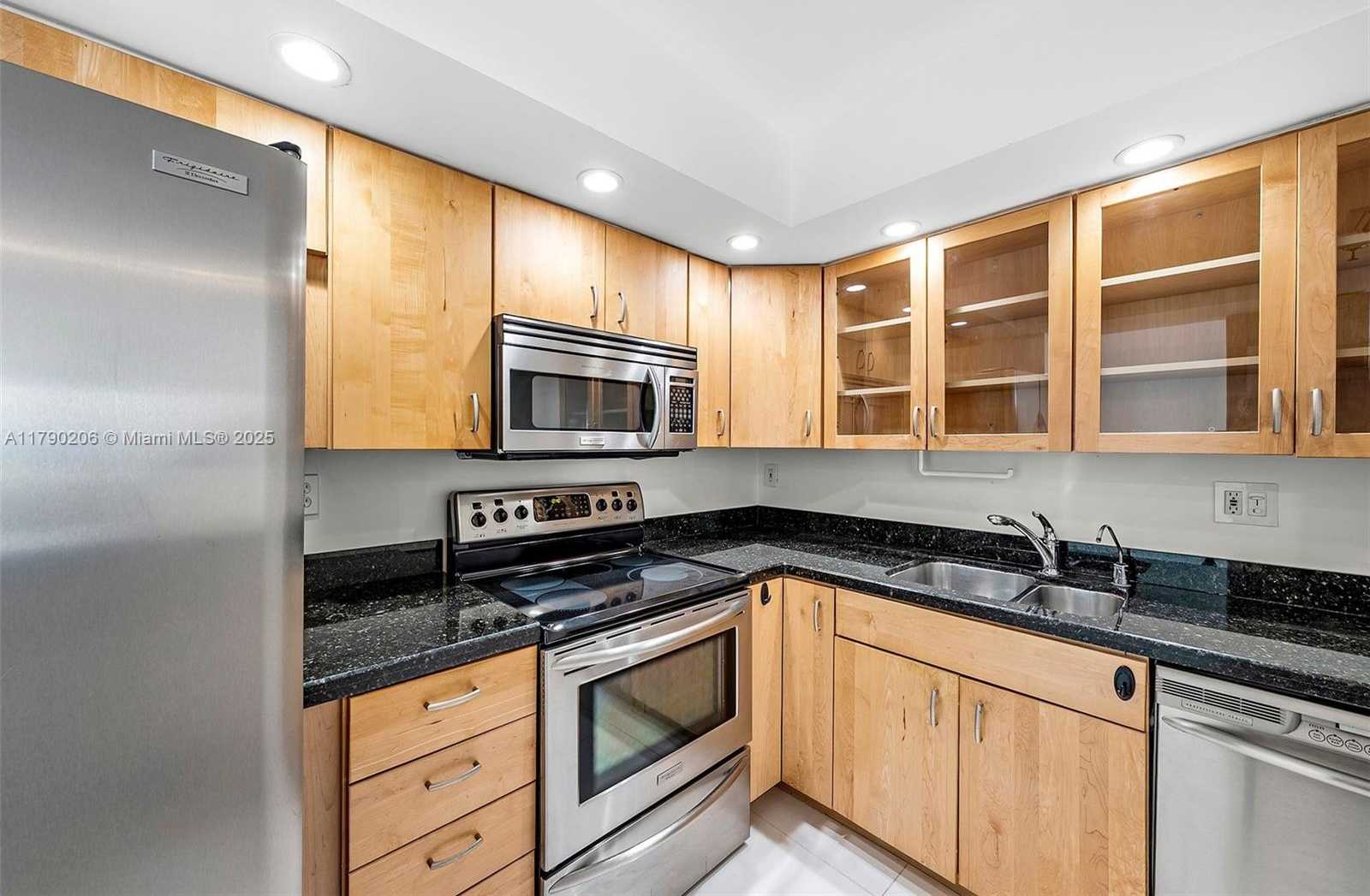 Small Image of 1775 WASHINGTON AVE #11C, Miami Beach Number 20
