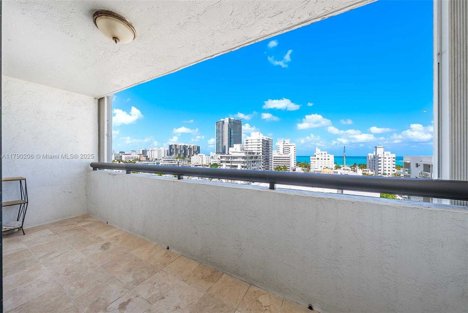 Small Image of 1775 WASHINGTON AVE #11C, Miami Beach Number 5