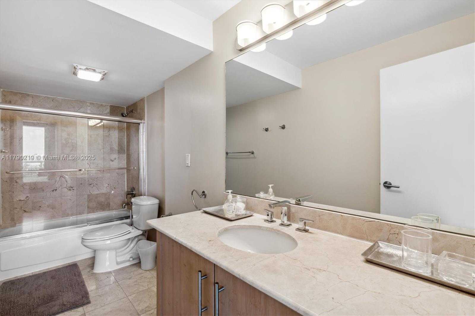 Small Image of 10275 COLLINS AVE #529, Bal Harbour Number 17