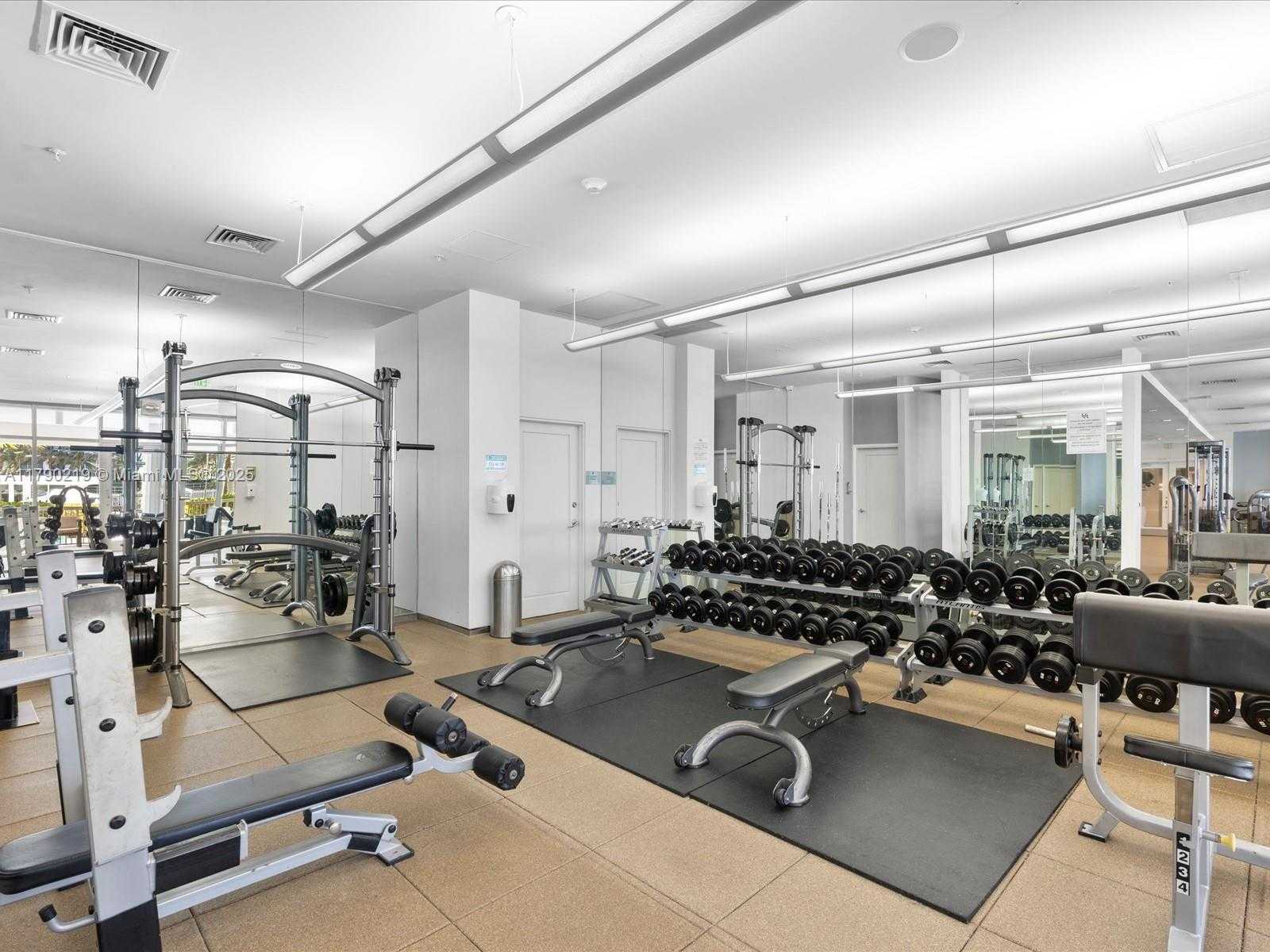 Small Image of 10275 COLLINS AVE #529, Bal Harbour Number 36