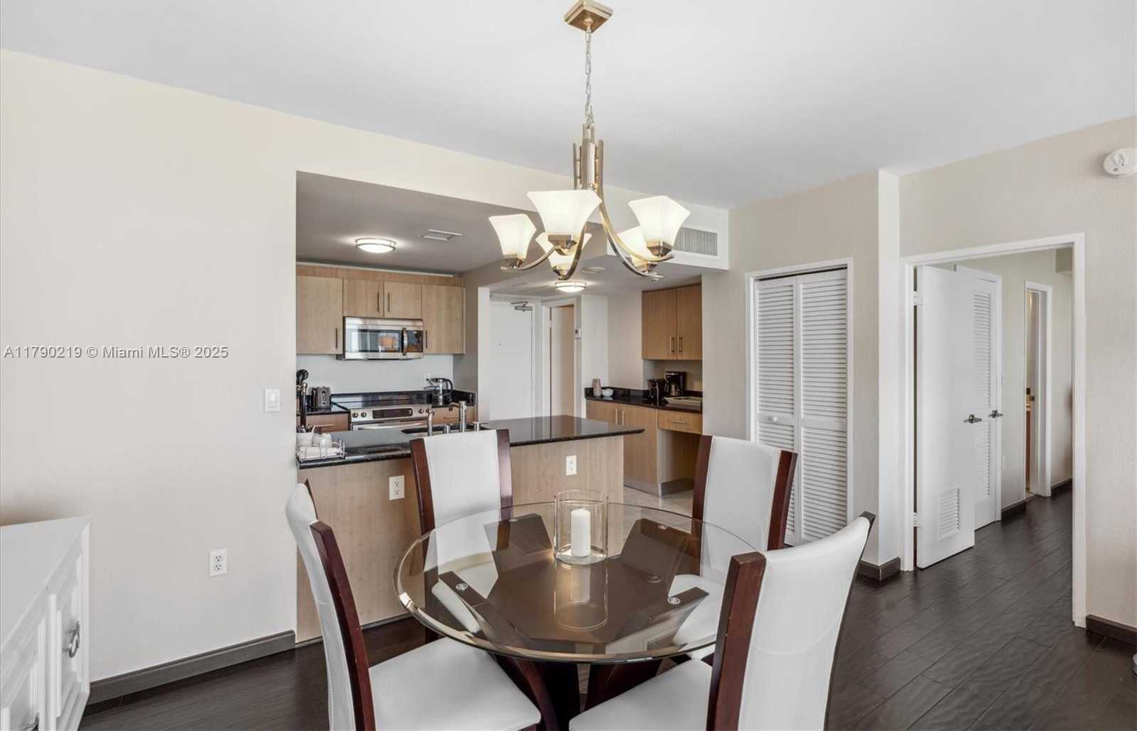 Small Image of 10275 COLLINS AVE #529, Bal Harbour Number 4