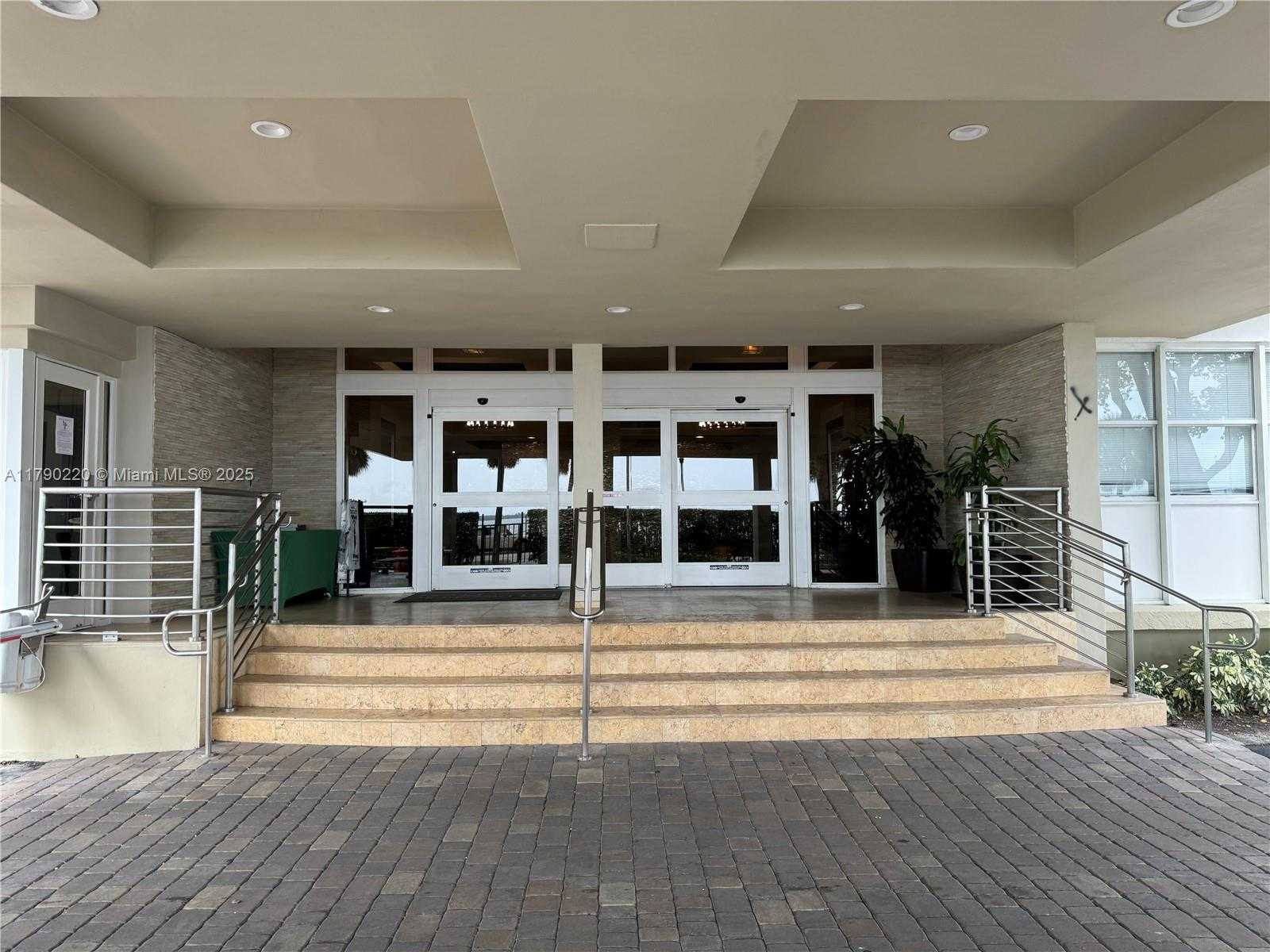 Small Image of 1420 BRICKELL BAY DR #103A1, Miami Number 2