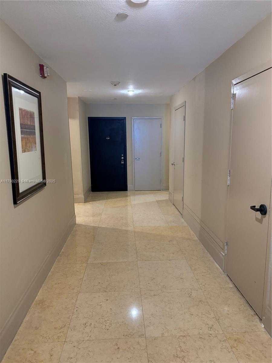 Small Image of 1420 BRICKELL BAY DR #103A1, Miami Number 6