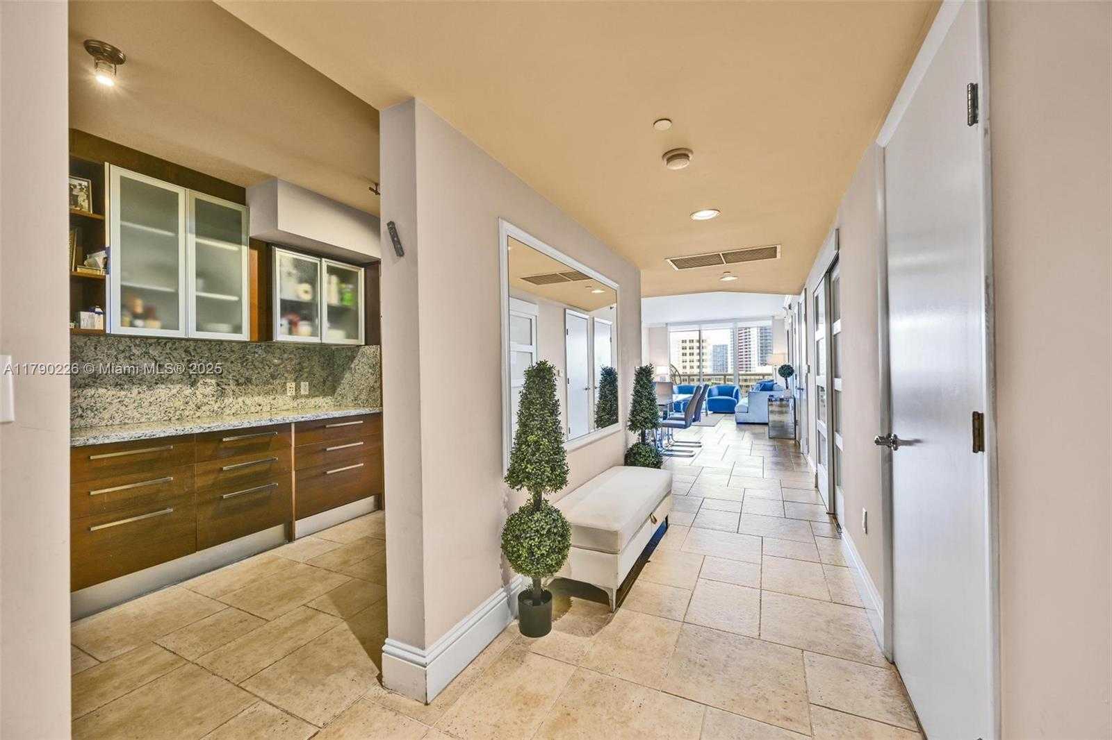Small Image of 1850 SOUTH OCEAN DR #1208, Hallandale Beach Number 10