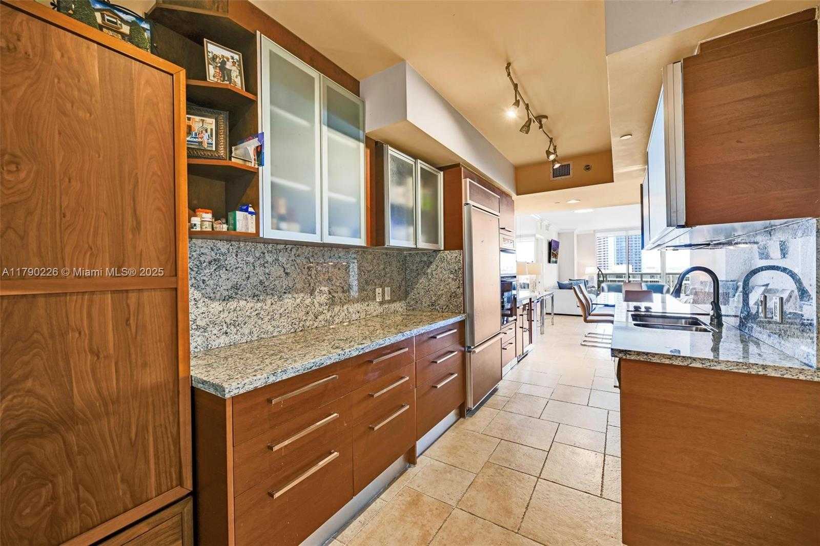 Small Image of 1850 SOUTH OCEAN DR #1208, Hallandale Beach Number 17