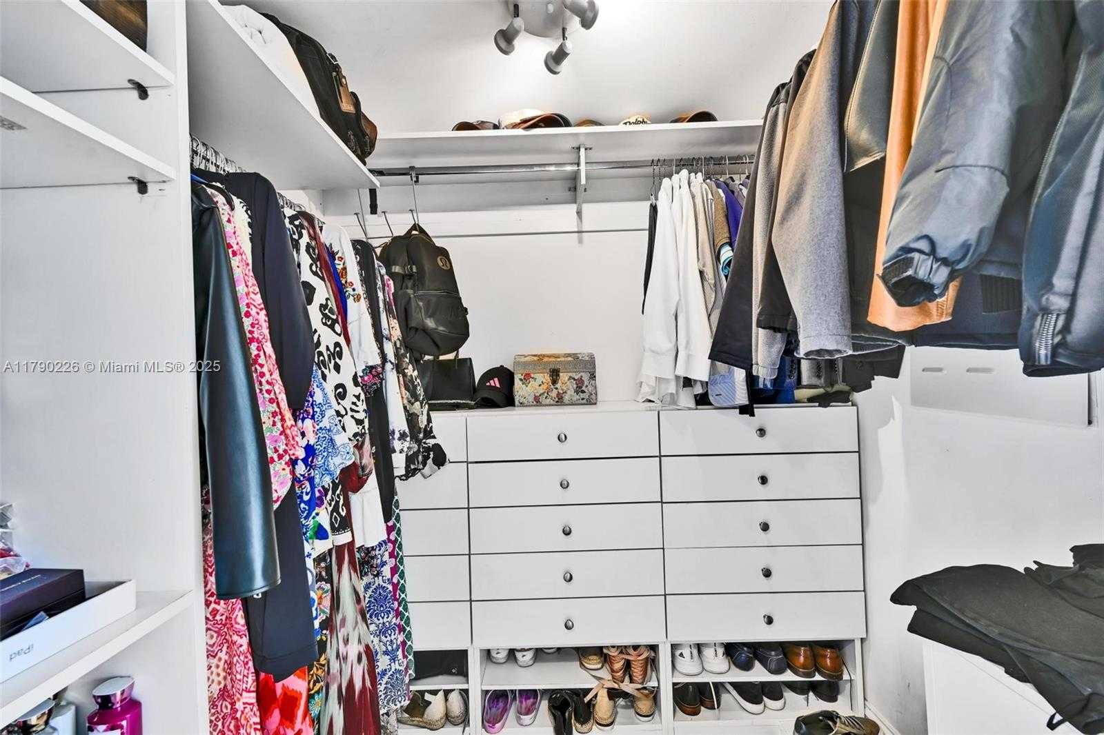 Small Image of 1850 SOUTH OCEAN DR #1208, Hallandale Beach Number 23