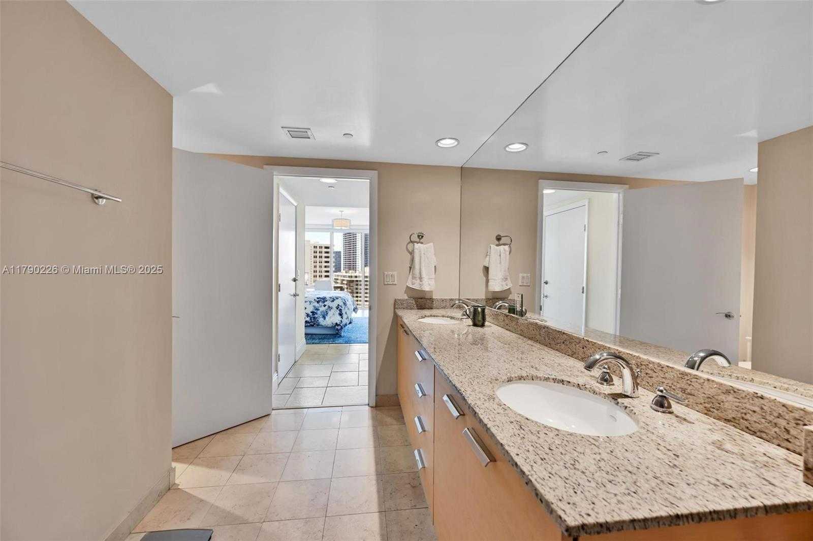 Small Image of 1850 SOUTH OCEAN DR #1208, Hallandale Beach Number 7